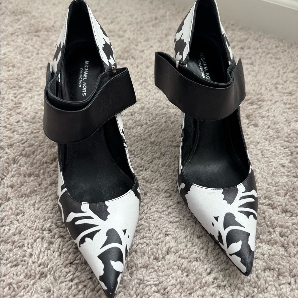 Michael Kors collection black/white heels size 37 1/2 - Picture 6 of 12